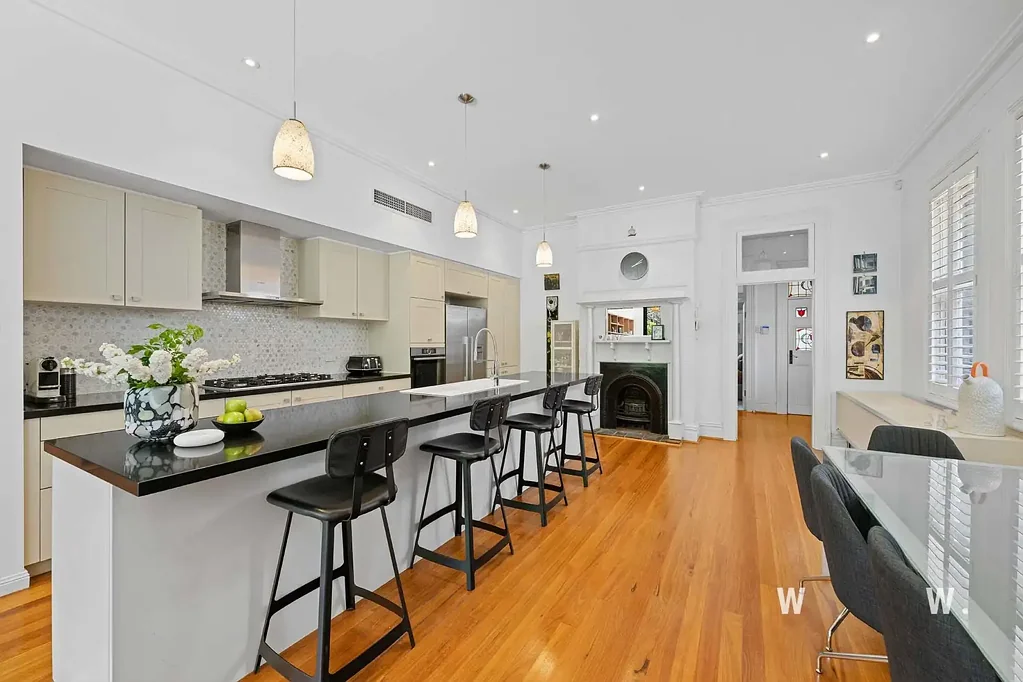 Drummoyne 3침실 Architectural Excellence and Timeless Style in a Prime Drummoyne Address