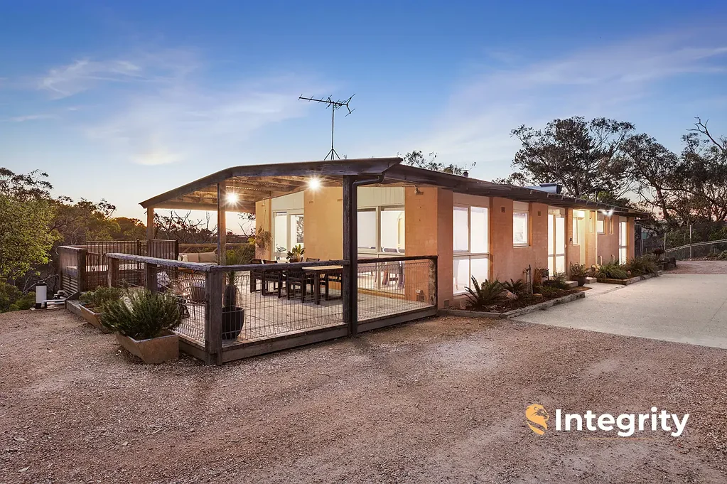 114 McKinnon Terrace, Christmas Hills, VIC 3775