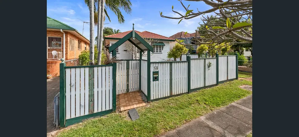 PERFECT HOME - CONVENIENT LOCATION WHICH YOU DON'T WANT TO MISS
