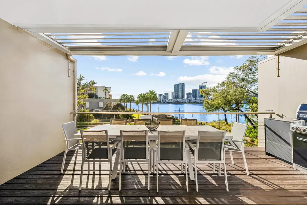 Wentworth Point 5Kwarto Wentworth Point's Finest Home, a 350sqm Waterfront Masterpiece