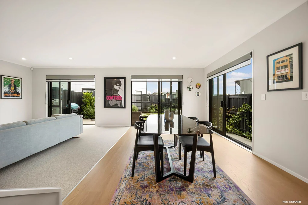 Hobsonville 4ห้องนอน Sun, Space & Proper Family Living!