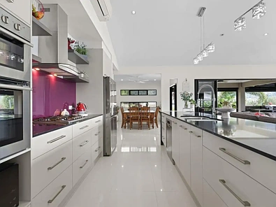 9 Lowther Close, Redlynch, QLD 4870, 4 habitaciones, 2 baños, House