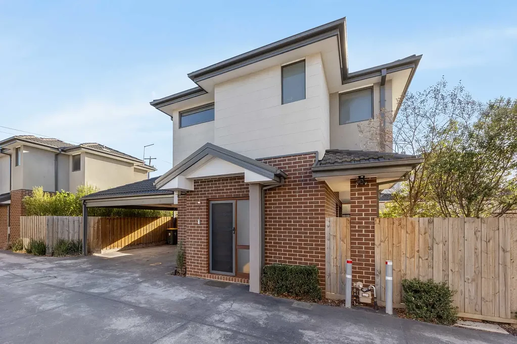 2/2 Albert Road, Sydenham, VIC 3037