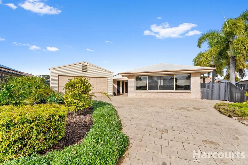 Torquay 3房  Elegant Beachside Living - Impeccably Refurbished for a Modern Coastal Lifestyle!