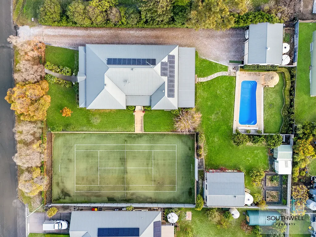 Kootingal 4部屋 Resort-Style Retreat with Pool & Tennis Court