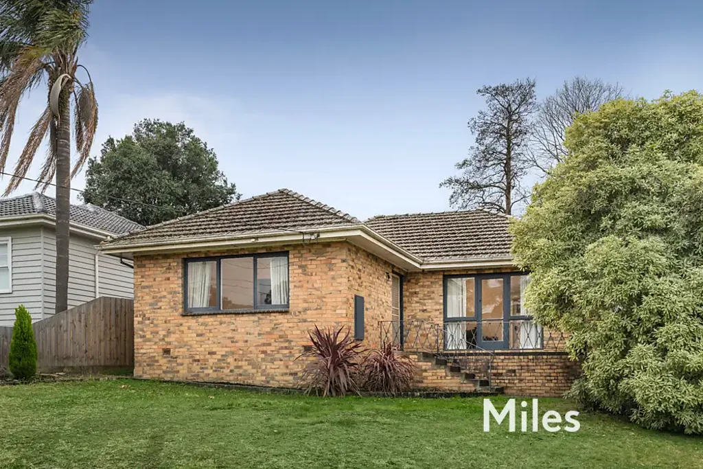 COMFORT STYLE AND CONVENIENCES!