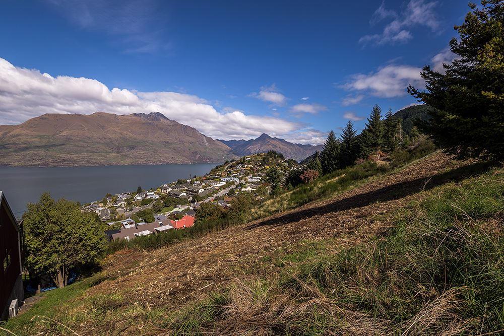 98 Wynyard Crescent, Fernhill/Sunshine Bay, Queenstown Lakes, 4 રૂમ, 0 બાથરૂમ