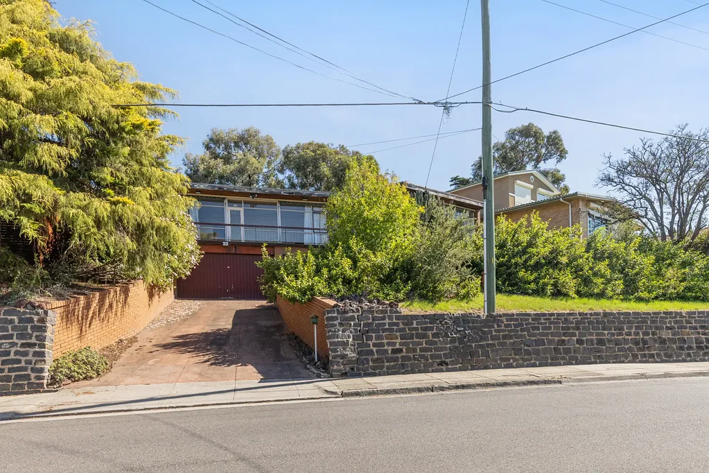 33 Lebanon Street, Strathmore, VIC 3041
