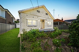 12 Brown Street, Penrith