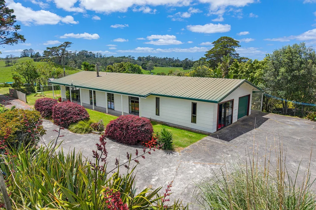 Maungakaramea 4 Bedroom A lifestyle property with something for everyone