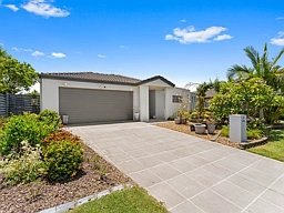 49 Lady Penrhyn Drive, Eli Waters