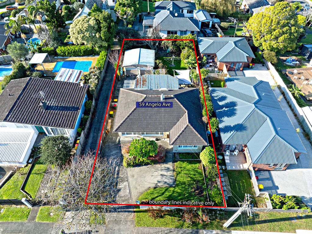 Howick 4部屋 1960s Bungalow on 685sqm site