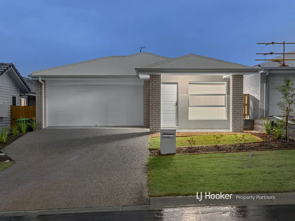 35 Mount Mitchell Street, Park Ridge, QLD 4125