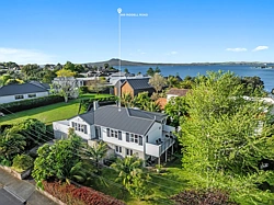 مزاد هذا الأسبوع