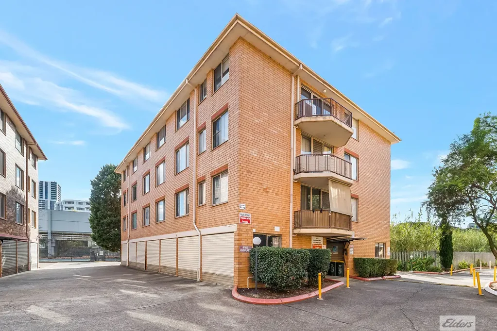 Freshly Updated 2-Bedroom Unit
