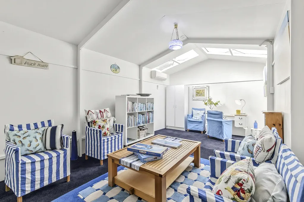 Ocean Grove 3房  Charming Coastal Home, Endless Possibilities