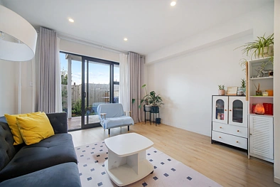 Modern, Low-Maintenance Living in Sought-After Te Atatū Peninsula