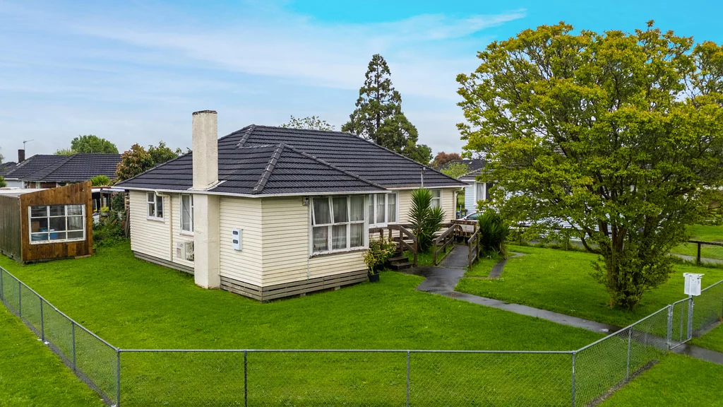 Papakura 2 Slaapkamer Government Says SELL After 36 Years