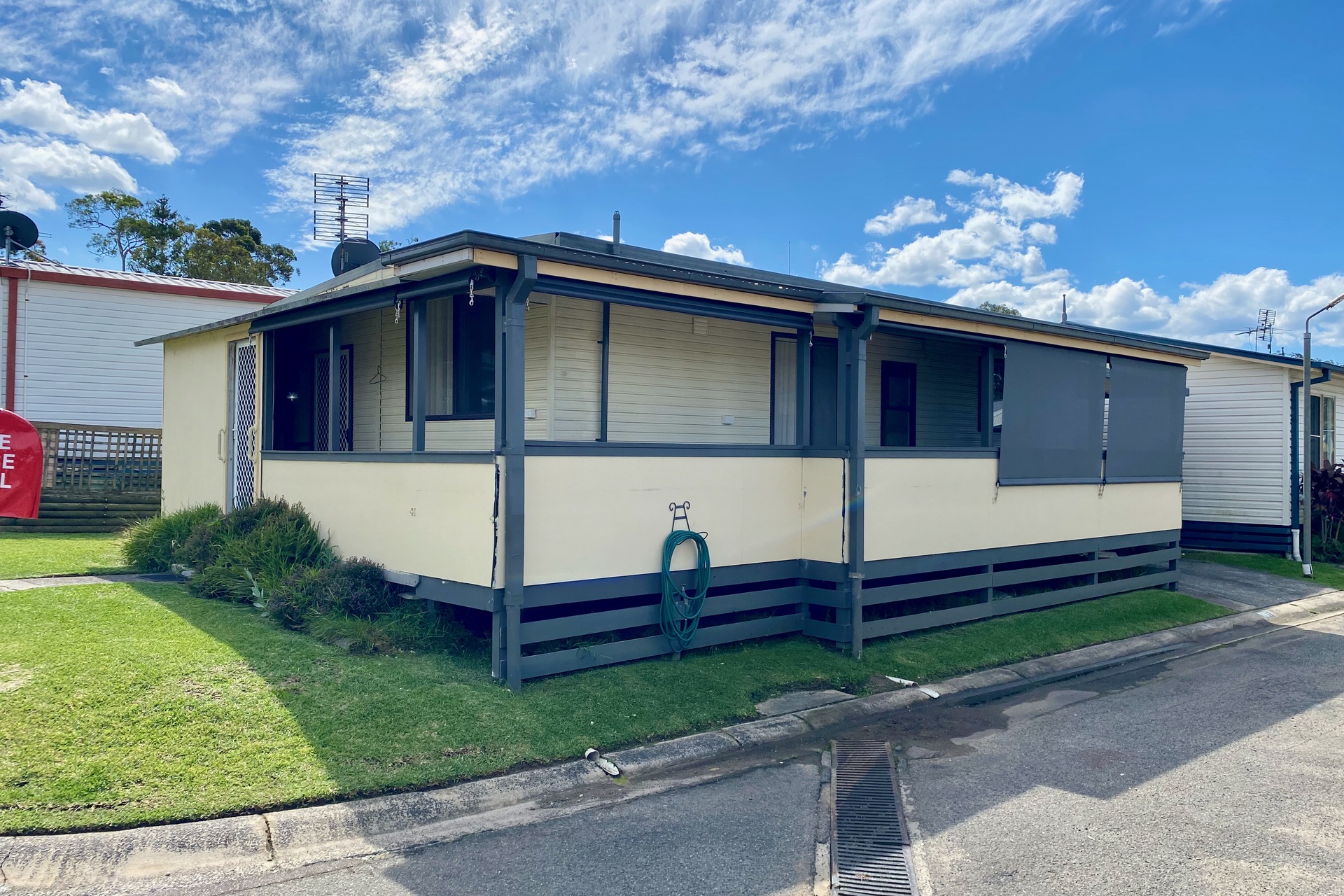 LAKESIDE LEISURE VILLAGE UNIT 101 51 KAMILAROO AV, LAKE MUNMORAH NSW 2259, 0 habitaciones, 0 baños, House