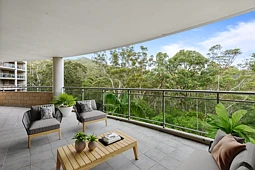114/80 John Whiteway Drive, Gosford