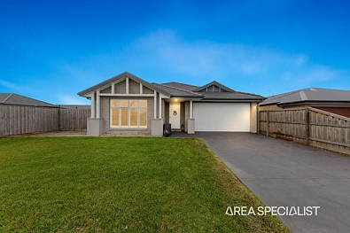 Lang Lang 4 Bedroom The Brief: Modern Family Living with Space, Style & Convenience