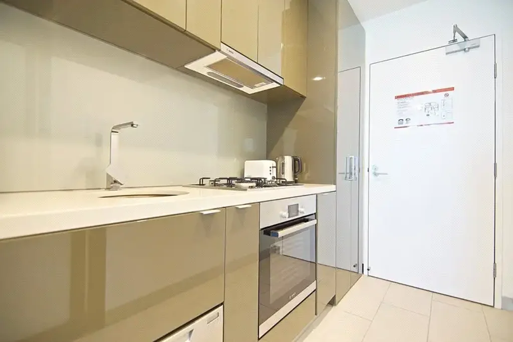 Part-Furnished 1 bedroom apartment- Brand New Carpet