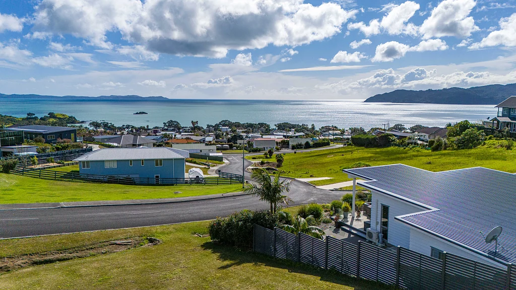 Coopers Beach Premium Site - Wide Ocean Views