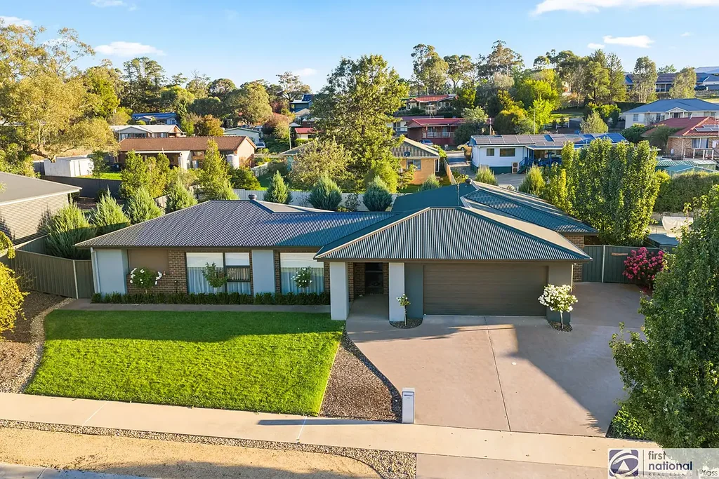 15 Blacket Place, Yass, NSW 2582