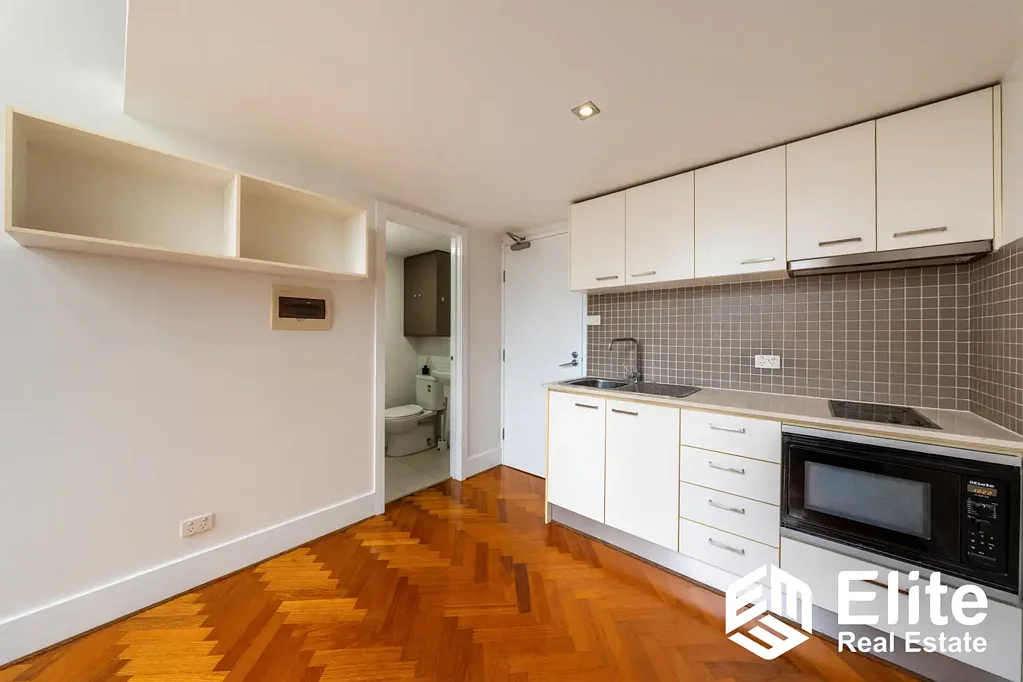 Loft-Style Unfurnished Apartment In Melbourne CBD