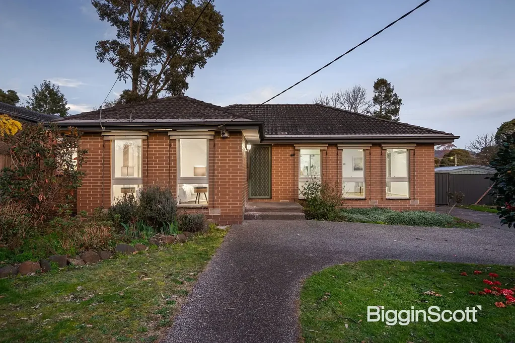 Mooroolbark 3ਬੈੱਡਰੂਮ Family Delight with Future Potential