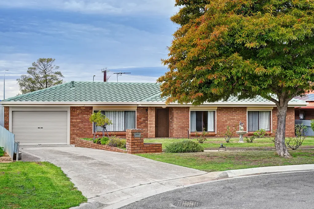 9 Barkley Crescent, Willaston, SA 5118