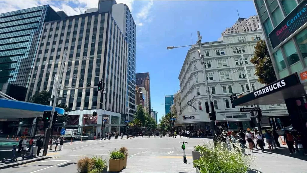Auckland Central Prime Queen Street Retail Opportunity – 137m²