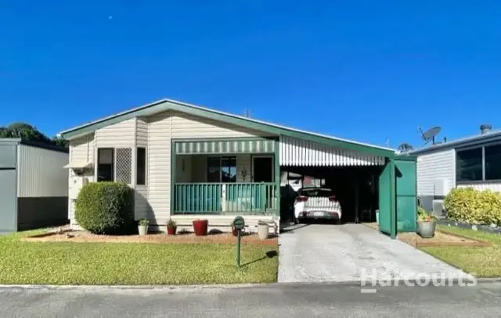 Urangan 2 Bedroom Immaculate Over 50's Lifestyle Home - No Fees, Pet Friendly!
