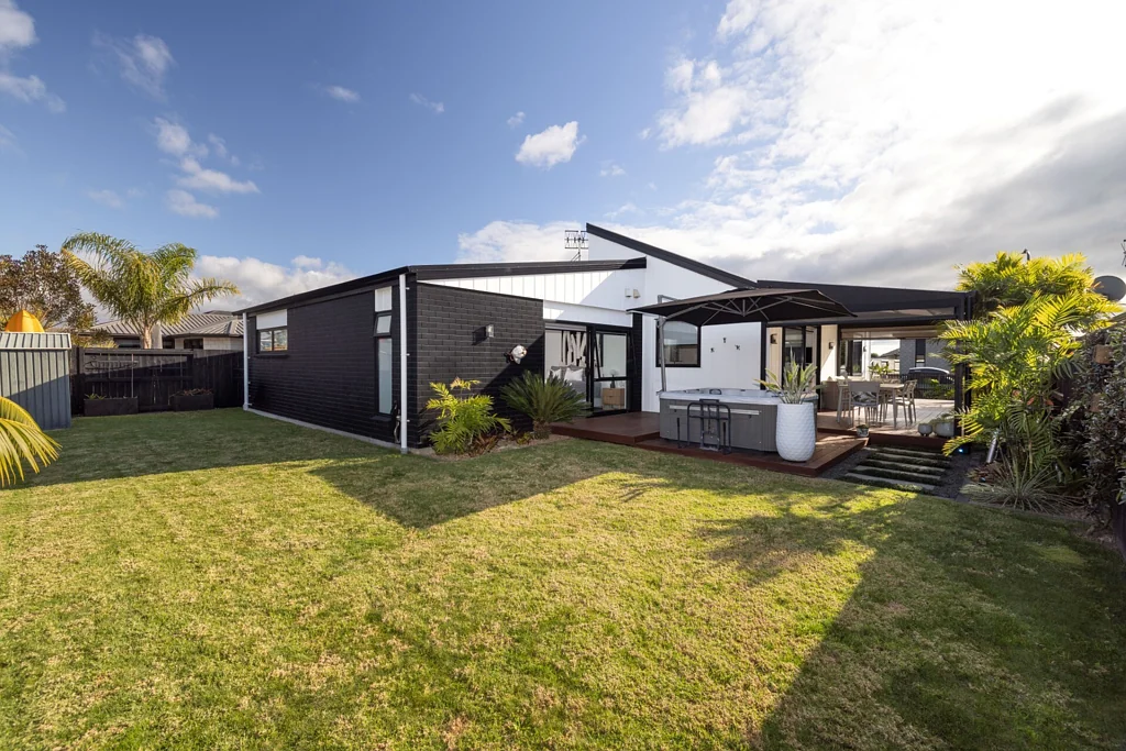 Papamoa 3chambre Born To Stand Out - Not Blend In