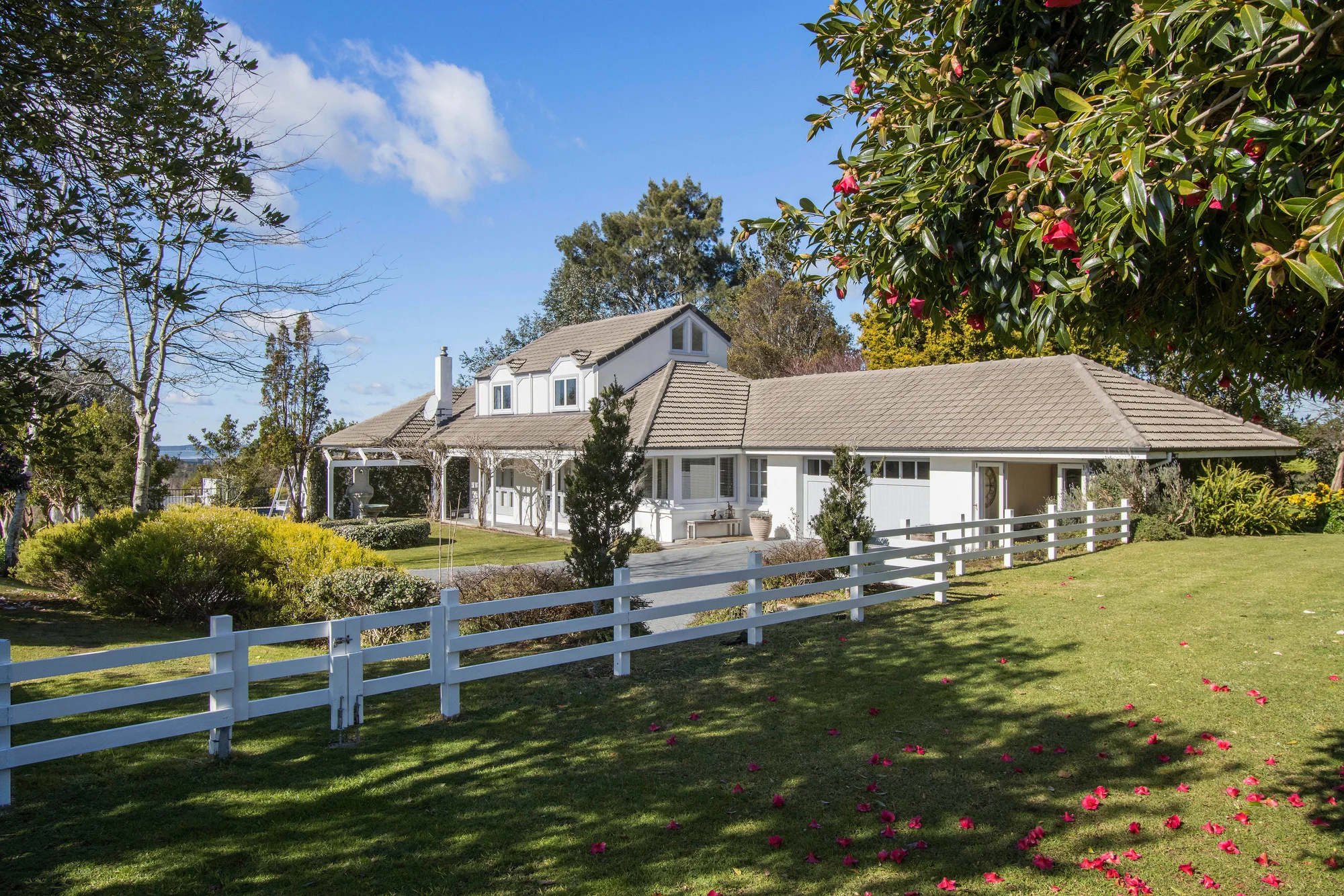 Aongatete Beautifully Restored Rural Retreat