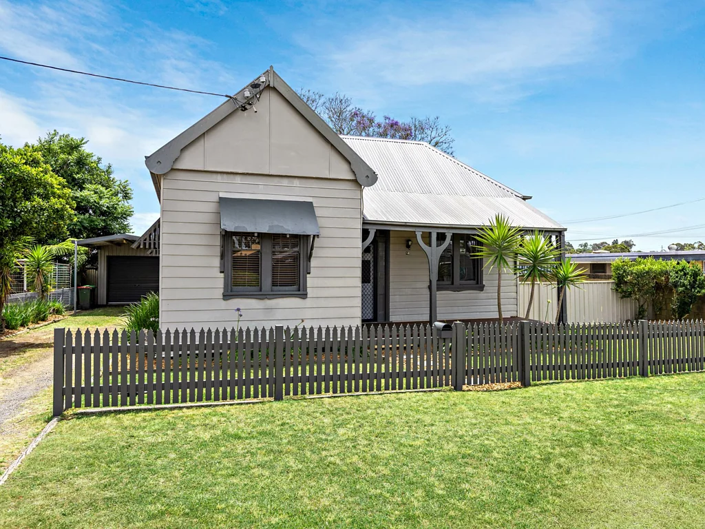 14 Edgeworth Street, Cessnock, NSW 2325