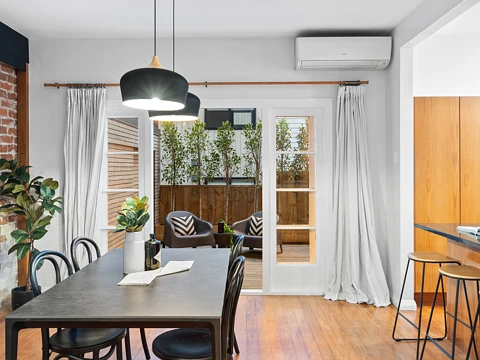 Point Chevalier 3房  New York Vibes in Pt Chev | Professionals