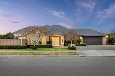Kaiapoi 3 Bedroom Modern living with generous parking