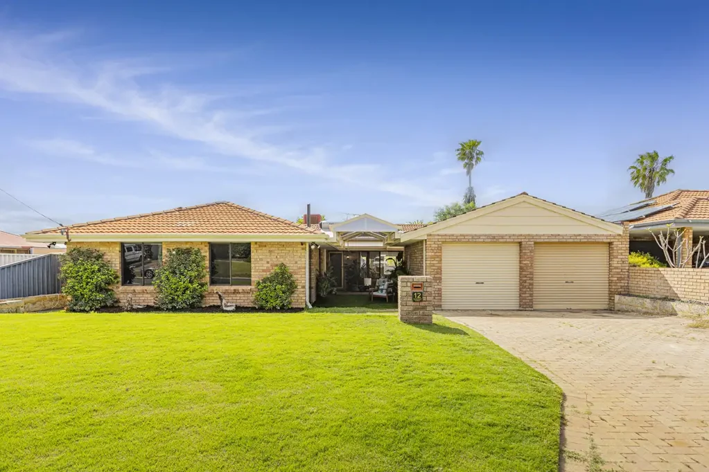Yanchep 4कमरा Large, Coastal Lifestyle with An Amazing Outdoor Living Space