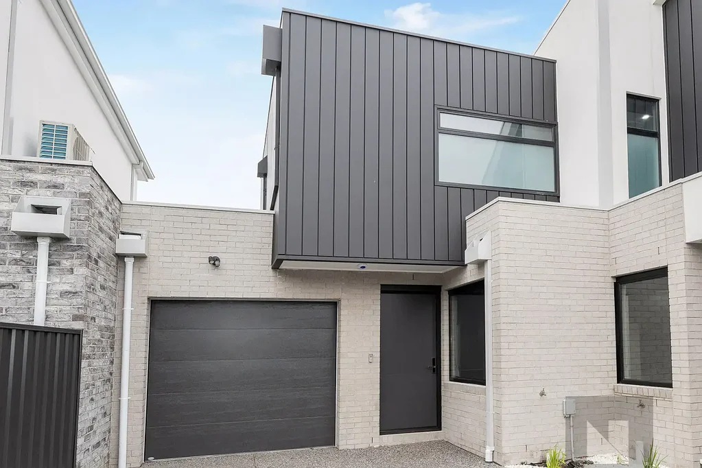 Brand New Townhouse with Stylish Finishes