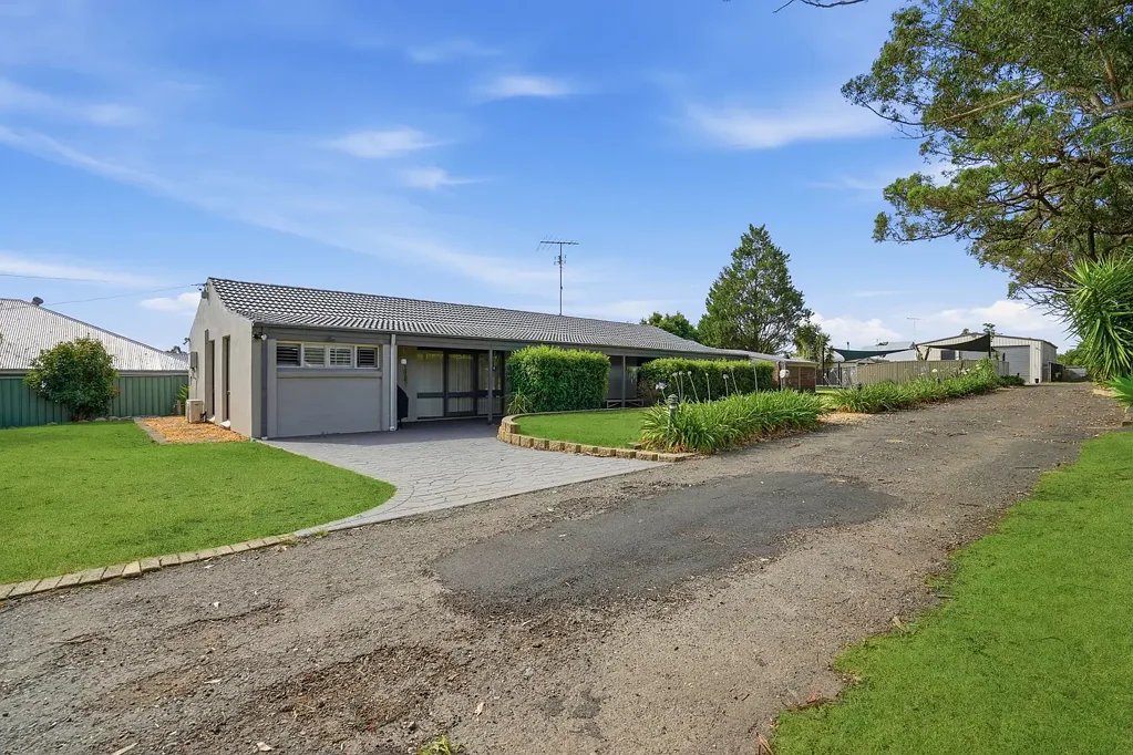 Appin 7Moenga Multiple family living or incredible investment potential