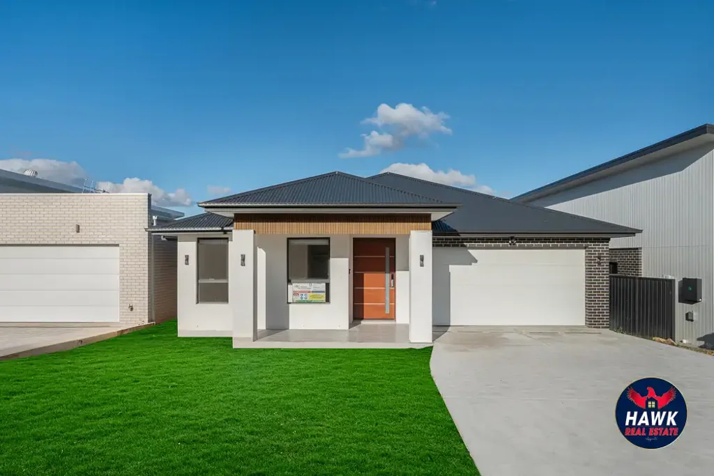 Googong 4 Bedroom Brand New Family Home in the Heart of Googong – Modern, Stylish & Move-In Ready!