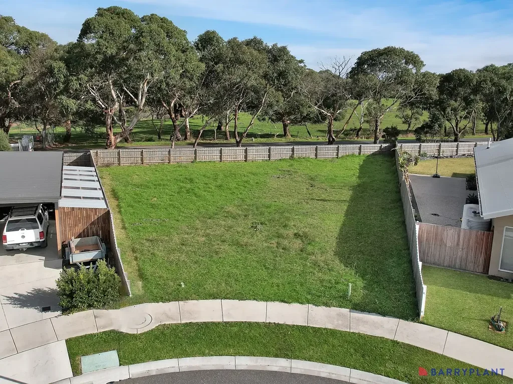 Inverloch Premier Coastal Opportunity: Build Your Dream Home in a Tranquil Cul-de-Sac.