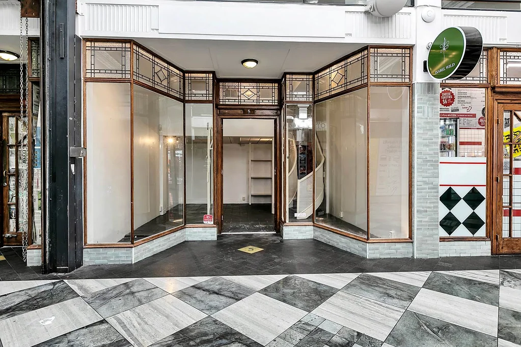 Auckland Central COFFEE, DELI, OR SUSHI AT ST KEVINS ARCADE