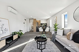 3/6 Ellison Harvie Close, Greenway