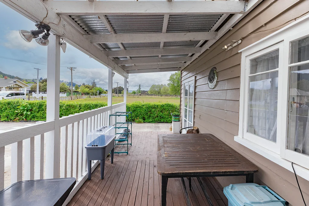 Taumarunui 6ห้องนอน Spacious Family Living with Rural Views Awaits You