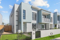 81 Dransfield Drive, Oran Park