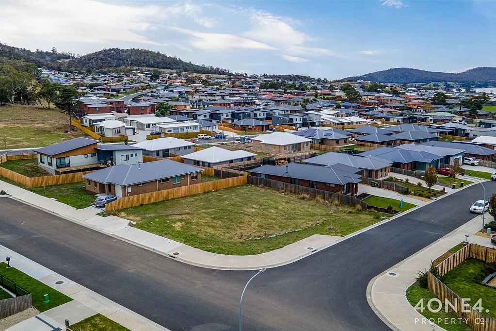 16 Venerable Drive, Rokeby, TAS 7019