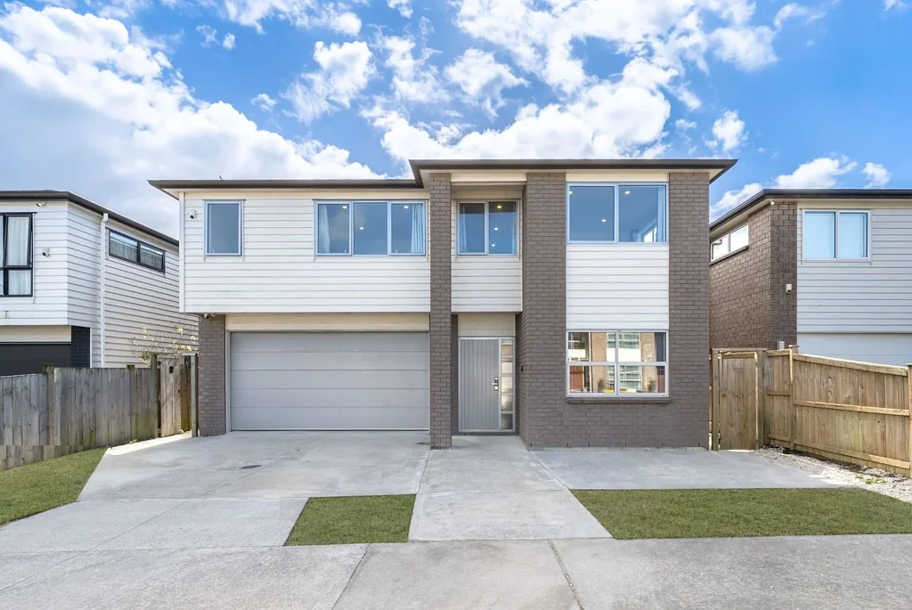Flat Bush 7 Bedroom Space for Life & Generations
