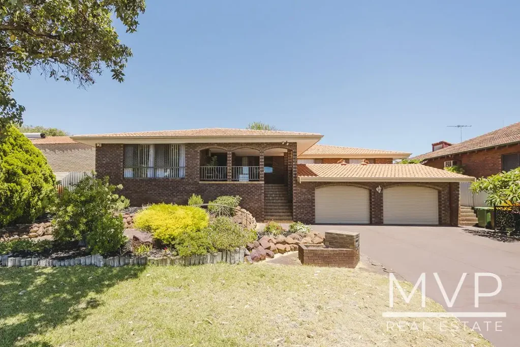 30 Anglesey Drive, Kardinya, WA 6163